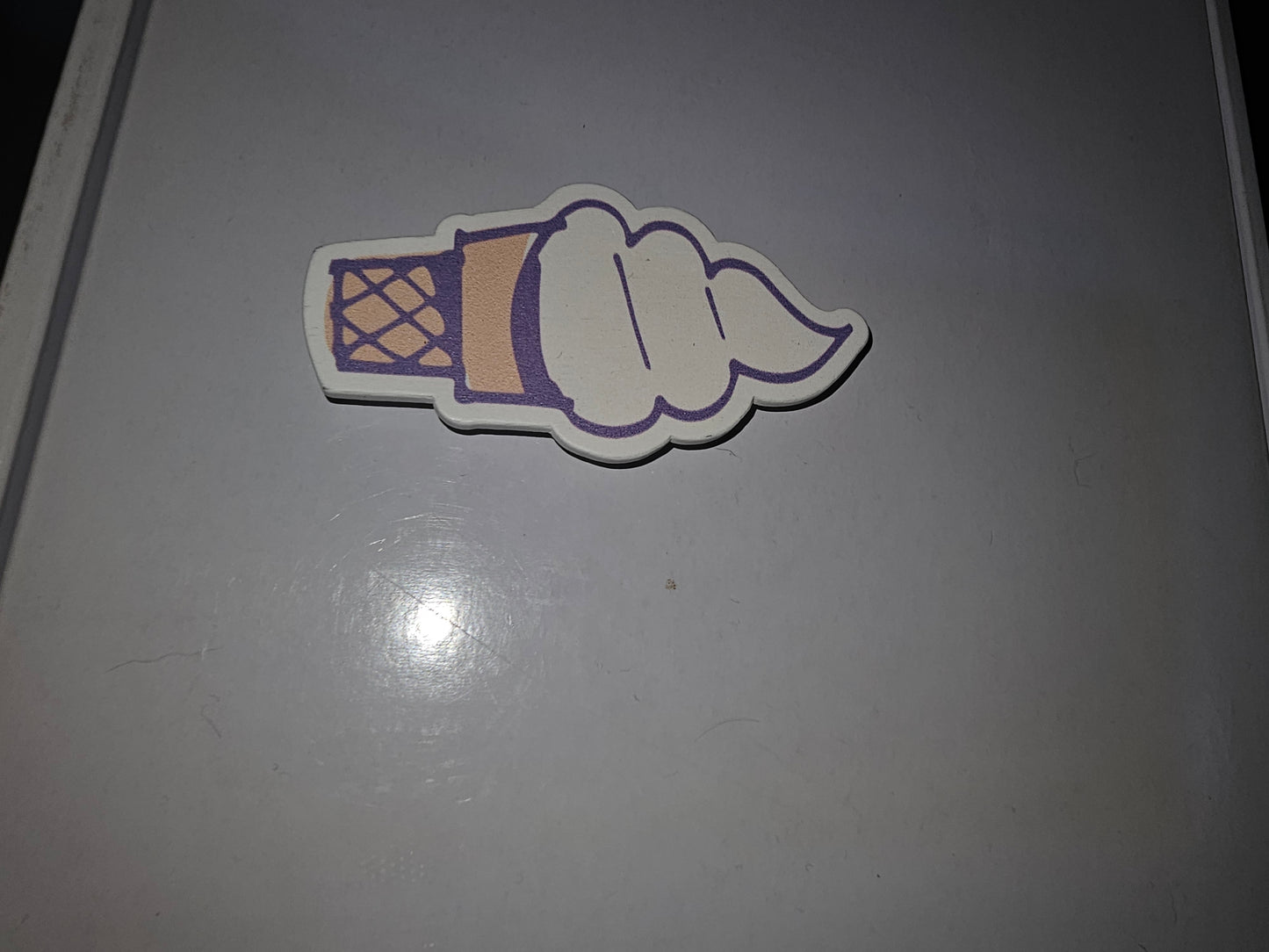 Ice cream magnet
