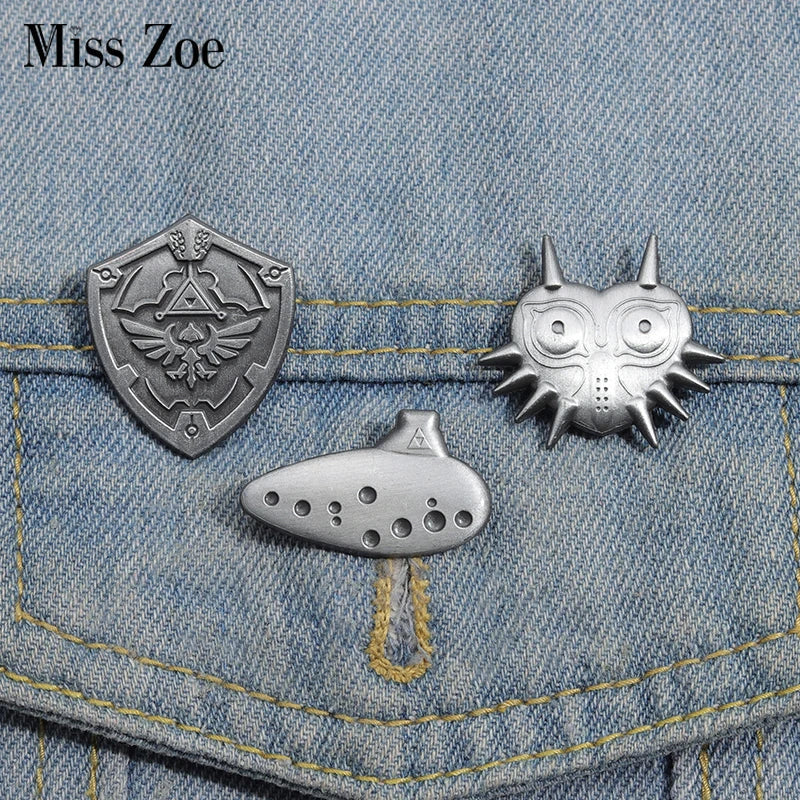 Zelda Adventure Game Shield Mask Brooch Lapel Badge Gothic Jewelry Gift