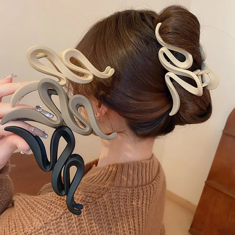 Acrylic Frosted Wave Hair Claws for Women - Versatile Shark Clip Hair Accessories