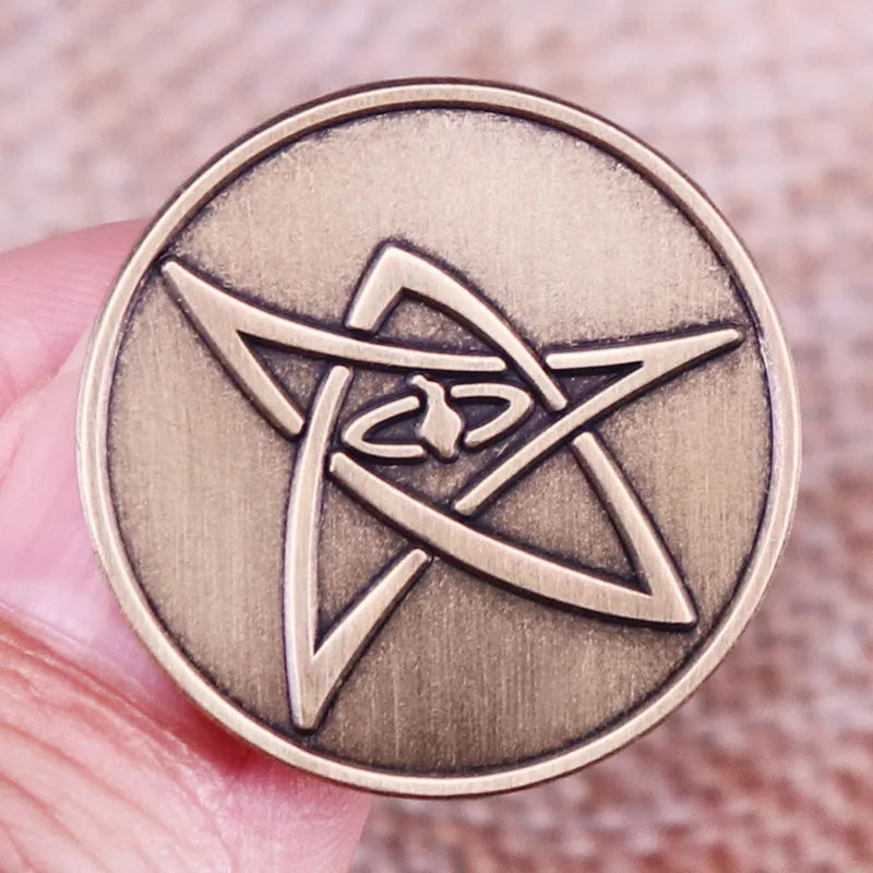 Elder Sign Enamel Pin Vintage Star Logo Lapel Pin