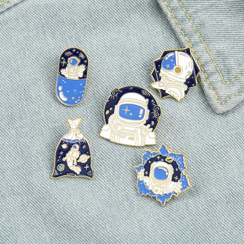 Astronaut Water Bag Enamel Lapel Pin Brooch Jewelry Hat Backpack Badge Kids Gifts