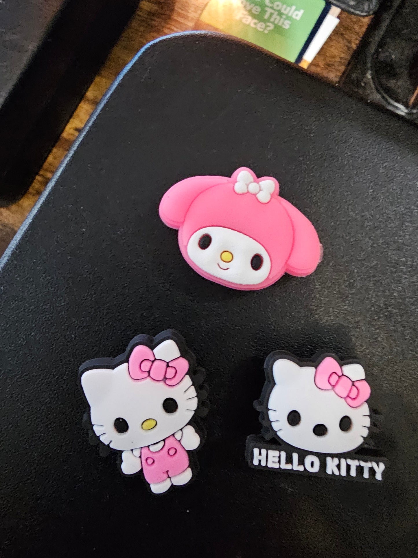 Jibbitz pack - Hello Kitty