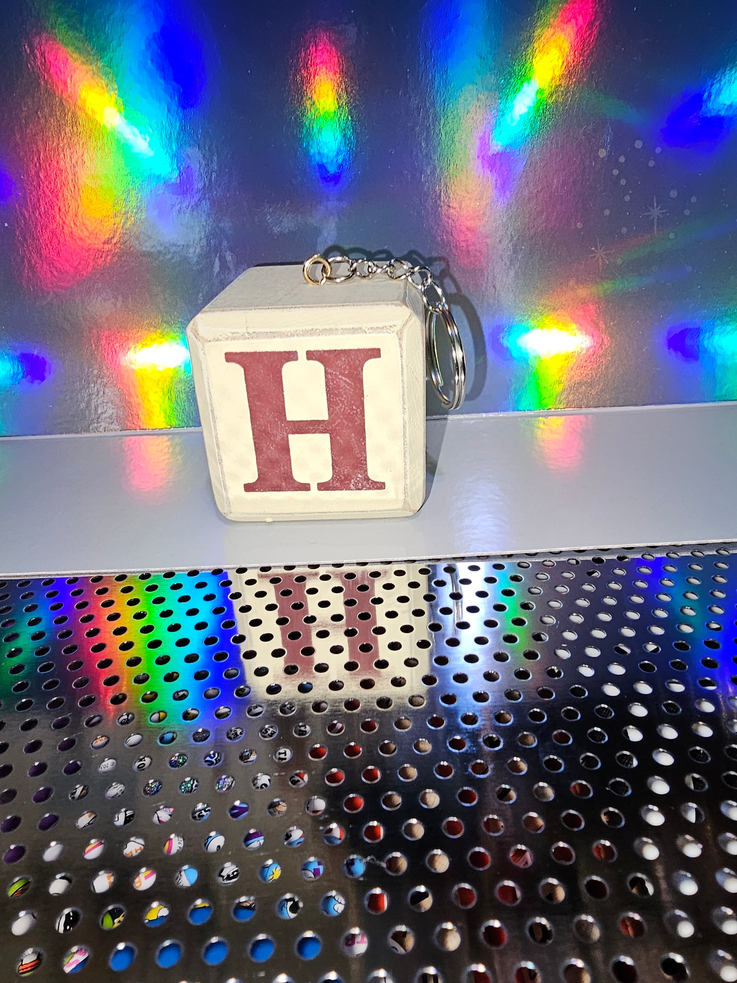 Letter block keychain  c- H (beige)
