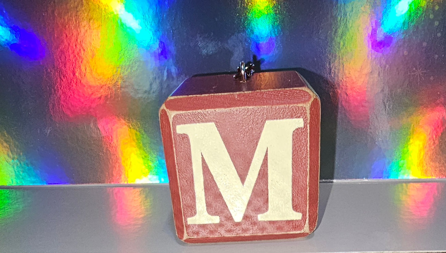 Letter block keychain - M (red)