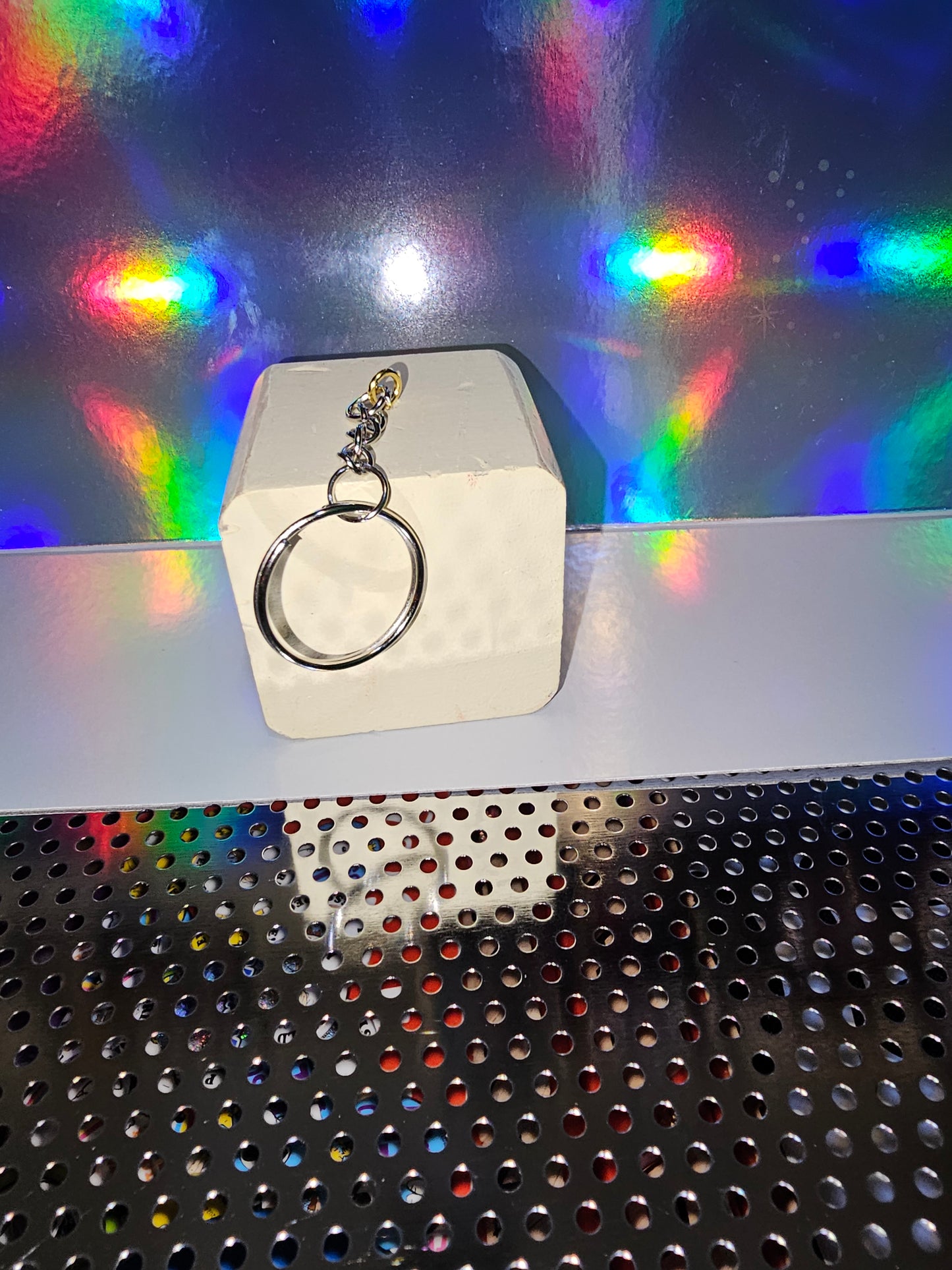 Letter block keychain - T (beige)