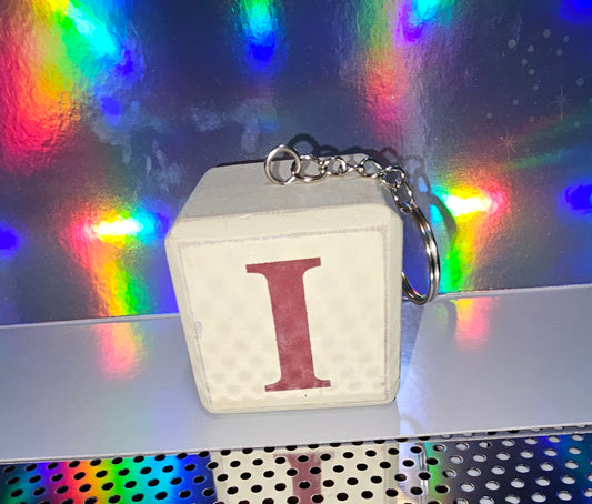 Letter block keychain - I (beige)