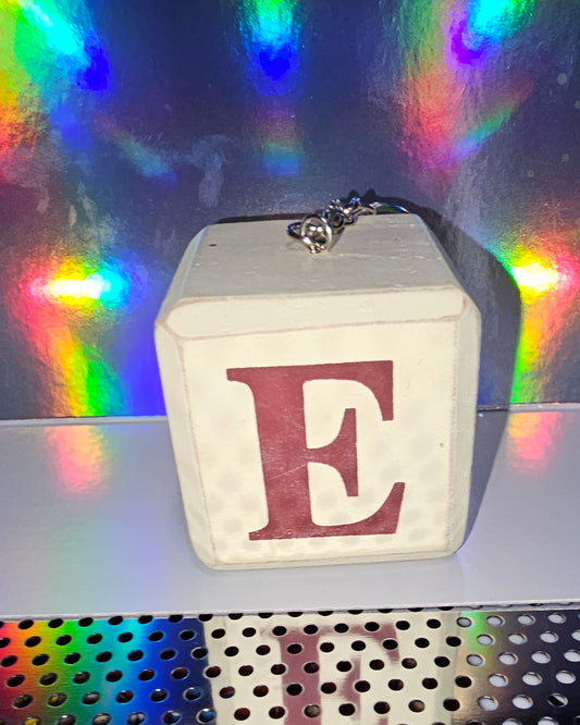 Letter block keychain - E (beige)