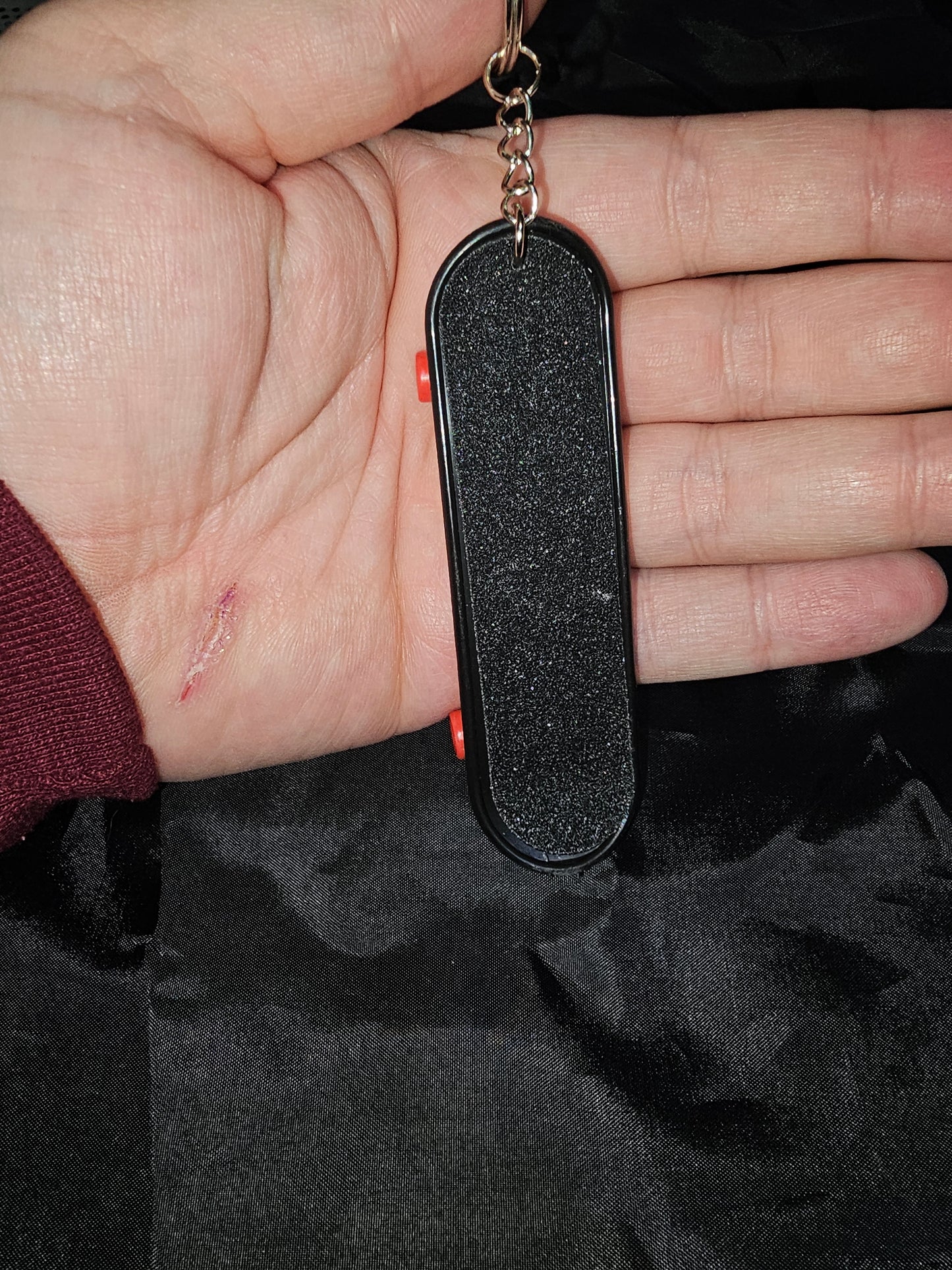 Skateboard keychain (3)