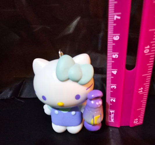 Hello Kitty keychain