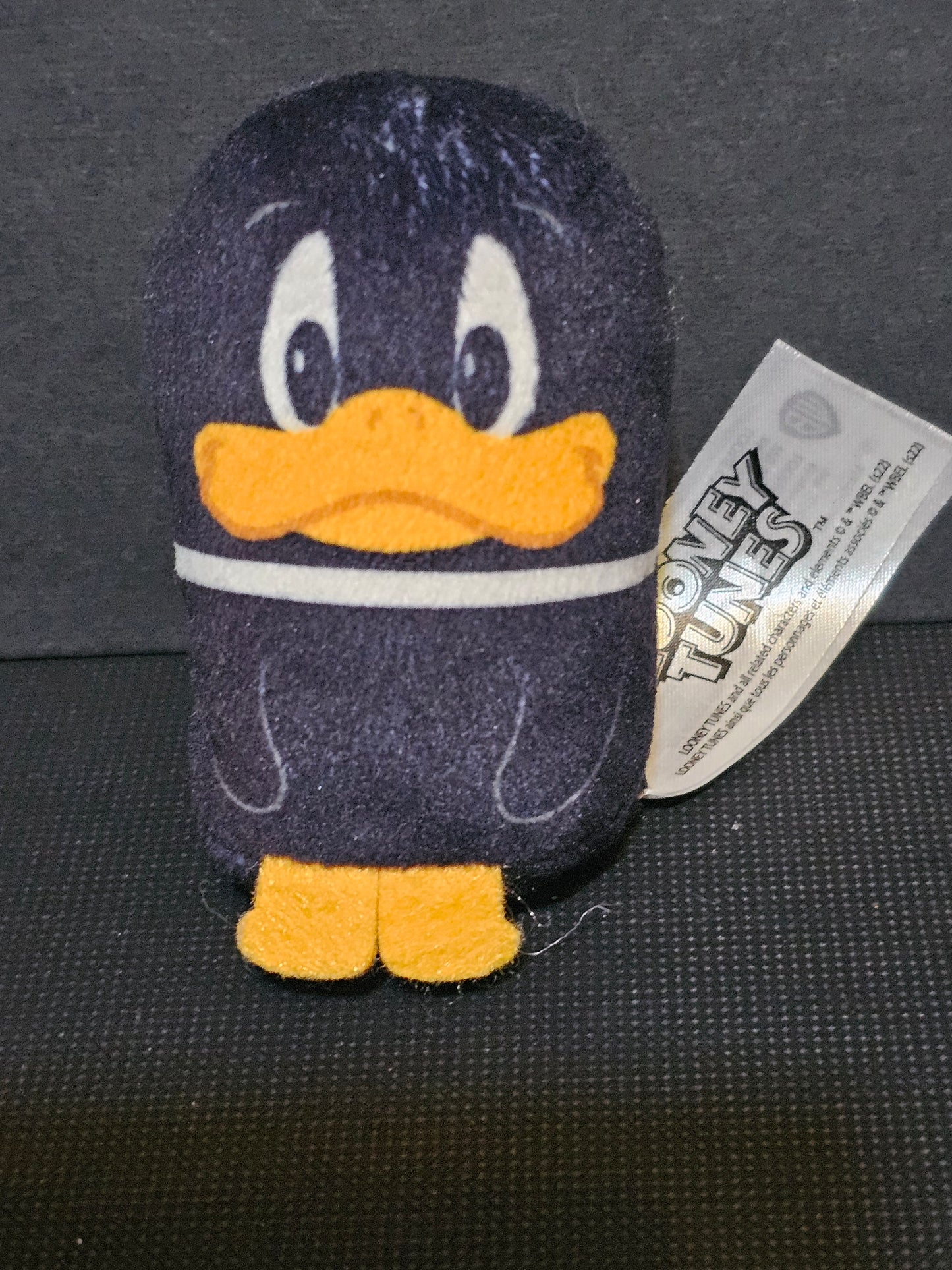 Daffy Duck magnet
