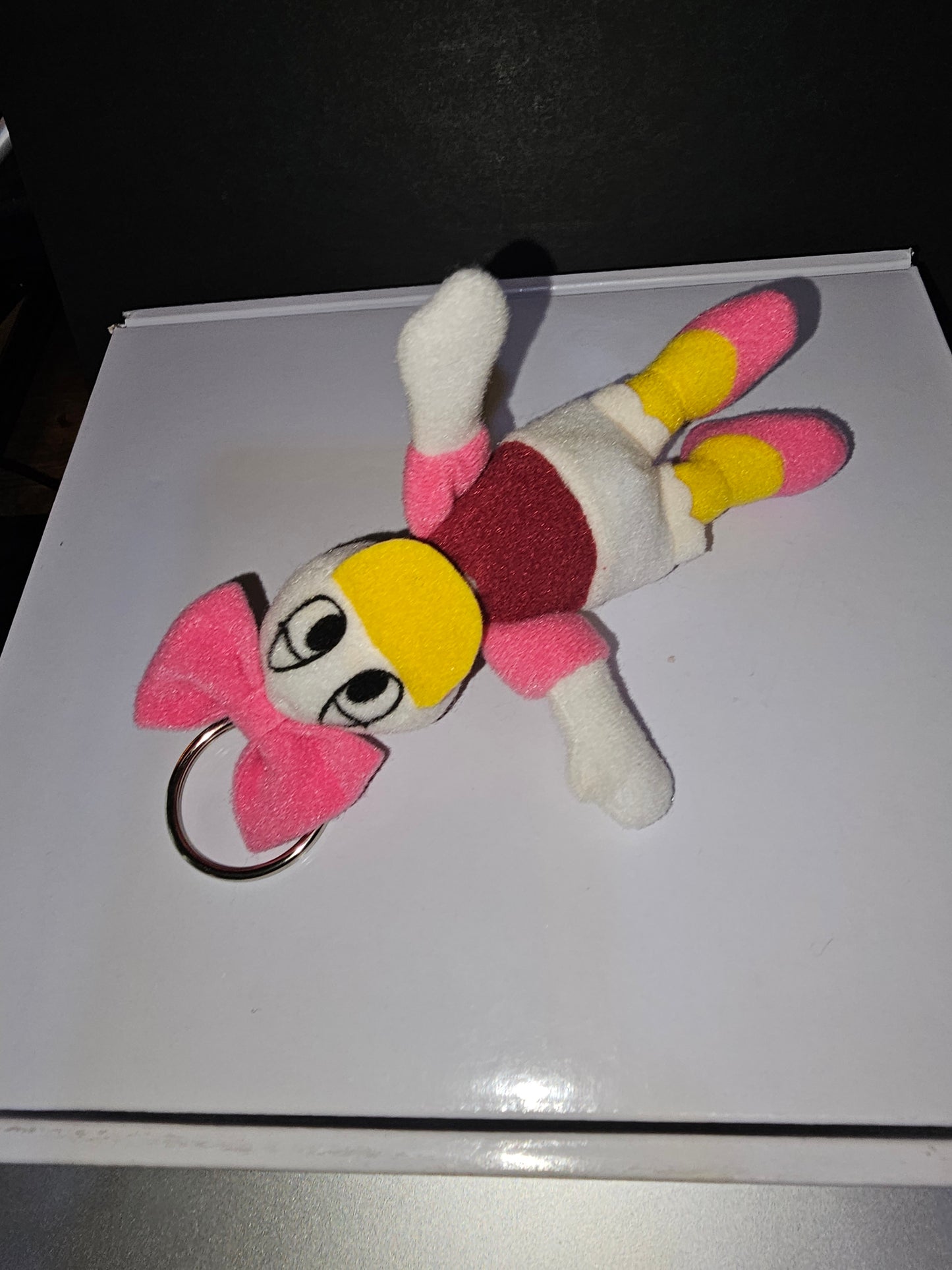 Daisy Duck keychain - plush