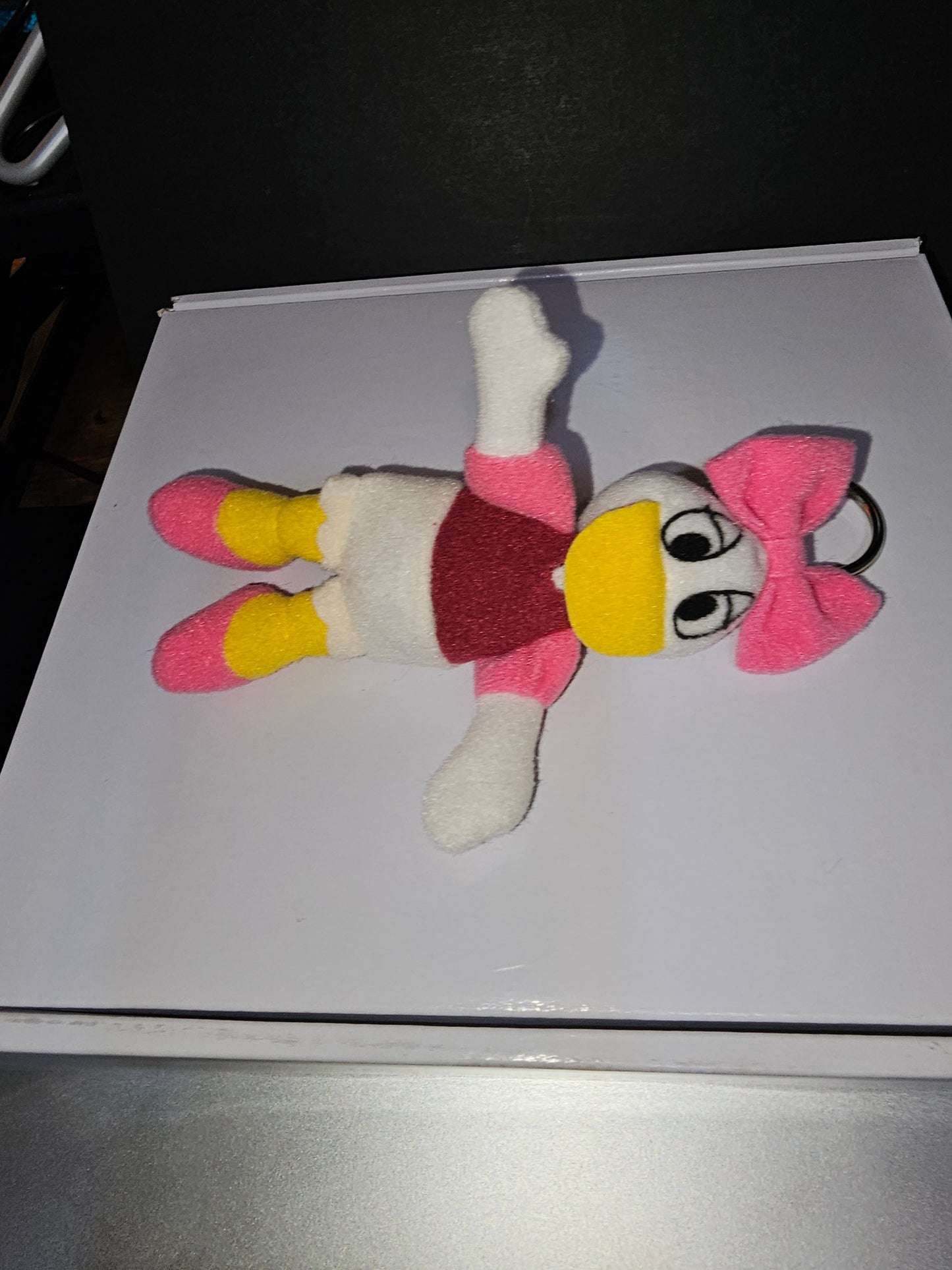 Daisy Duck keychain - plush