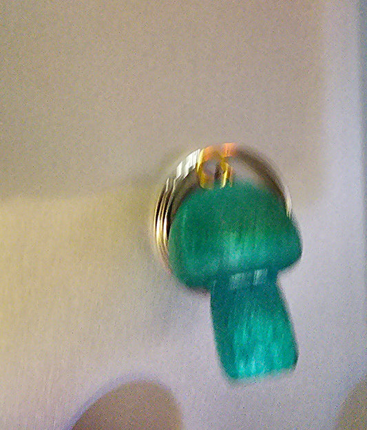 Mushroom keychain - green