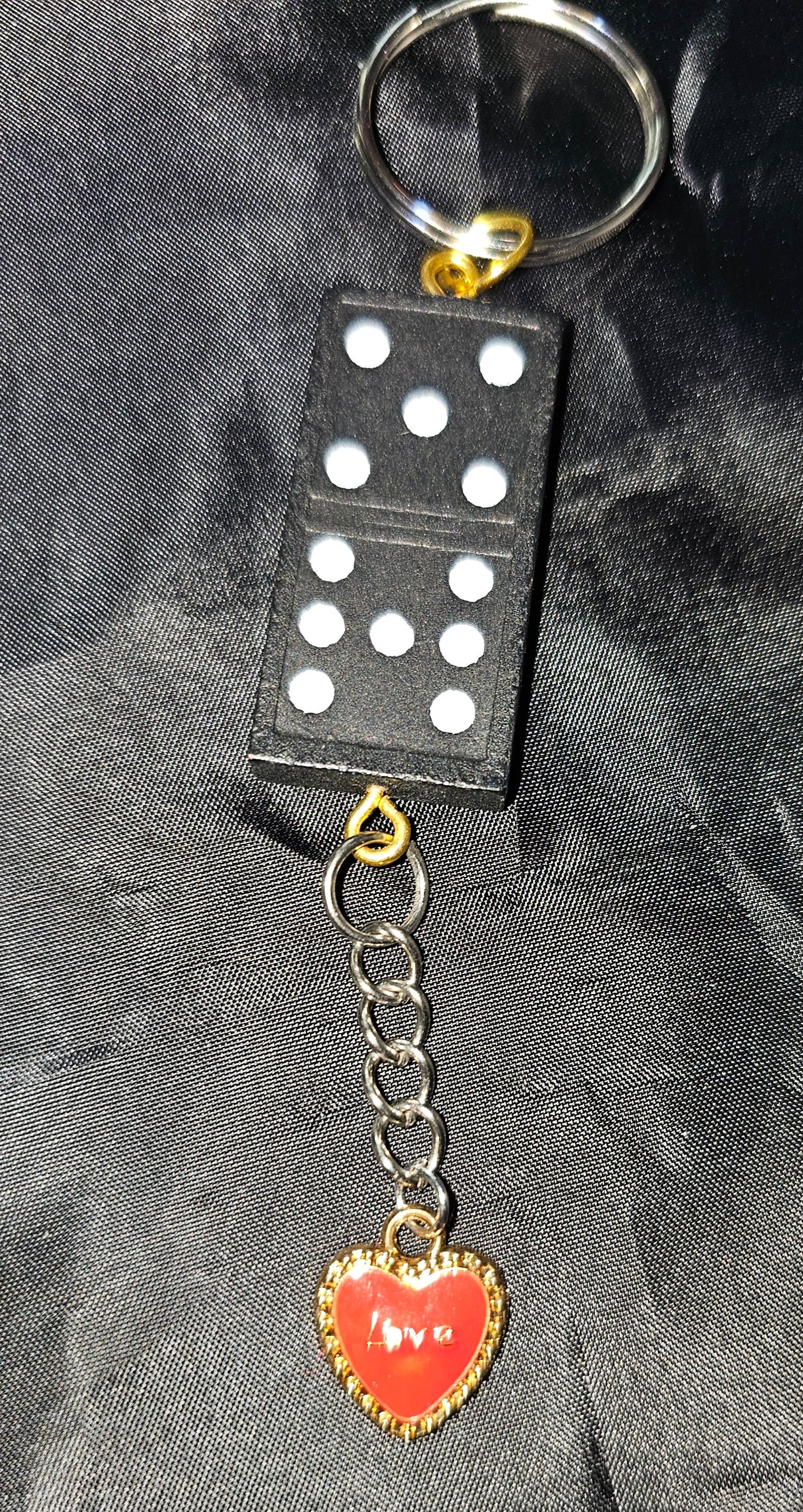 Domino keychain with heart charm