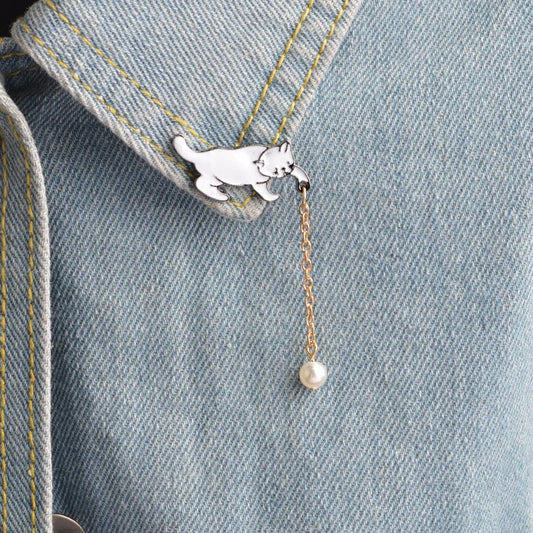 Cute Cat Enamel Pin Badge for Women and Girls - Fashion Kitten Jewelry Gift