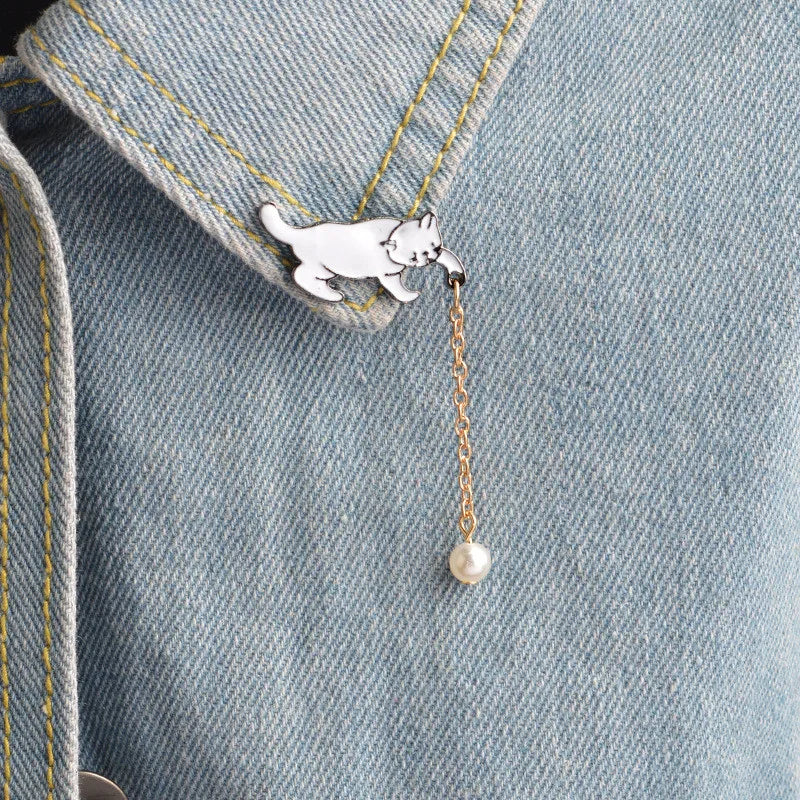 Cute Cat Enamel Pin Badge for Women and Girls - Fashion Kitten Jewelry Gift