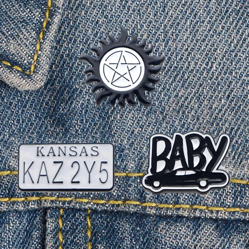 DZ1104 Cool TV Show Enamel Pins Brooches Backpack Badge Lapel Jewelry Gifts