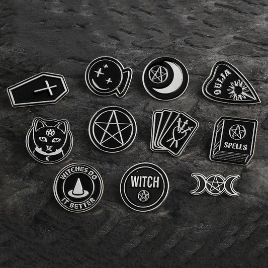 Dark Witch Black Moon Psychic Cat Enamel Pin Divination Brooch Lapel Jewelry Gift