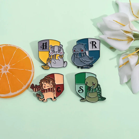 4pcs Cute Animal Shield Badge Pendant Metal Cartoon Accessories