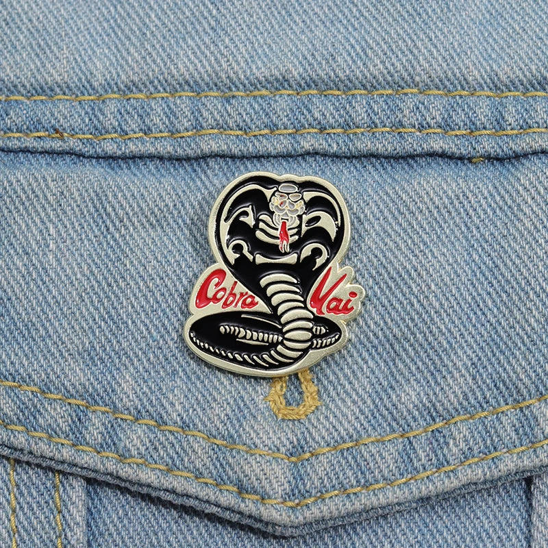 Custom Cobra Enamel Pins Gothic Animal Brooches Lapel Badges Jewelry Gift