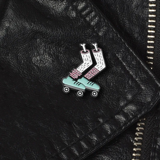 Carton Skiing Enamel Pin Brooch Fashion Insignia