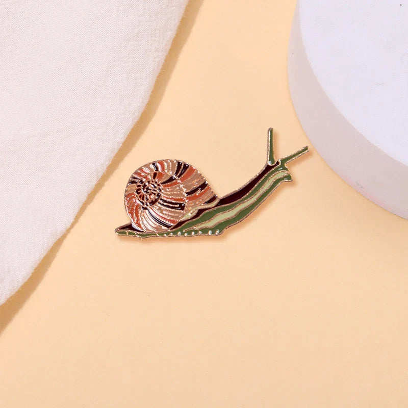 Cartoon Snail Enamel Brooch Cute Mollusk Lapel Pin Jewelry Gift