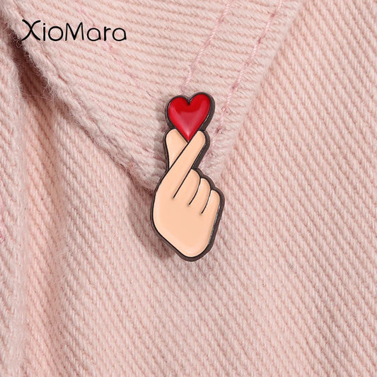 Cute Heart Gesture Enamel Pin Finger Brooch Lapel Bag Hat Backpack Badge Jewelry