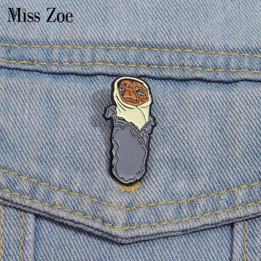 E.T. Alien Enamel Pins Sci-fi Brooches Lapel Badges Punk Jewelry Gift for Fans