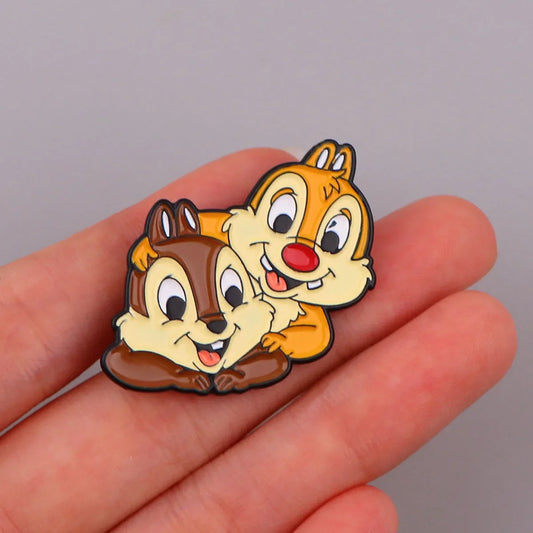 Kawaii Squirrel Enamel Pin Brooch Lapel Badge Jewelry Gift