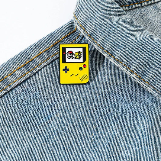Pokémon Poke Ball Brooch Game Console Badge Accessory