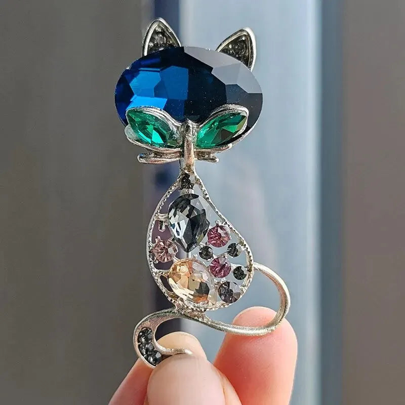 Rhinestone Cat Brooch Gold Animal Pin Fashion Lapel Accessory
