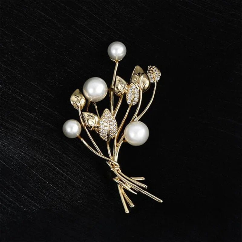 Exquisite Pearl Rhinestone Heart Brooch Pin Jewelry Gift