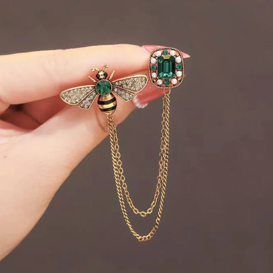 Bee Crystal Tassel Women's Brooch Sweater - Unique Luxurious Design