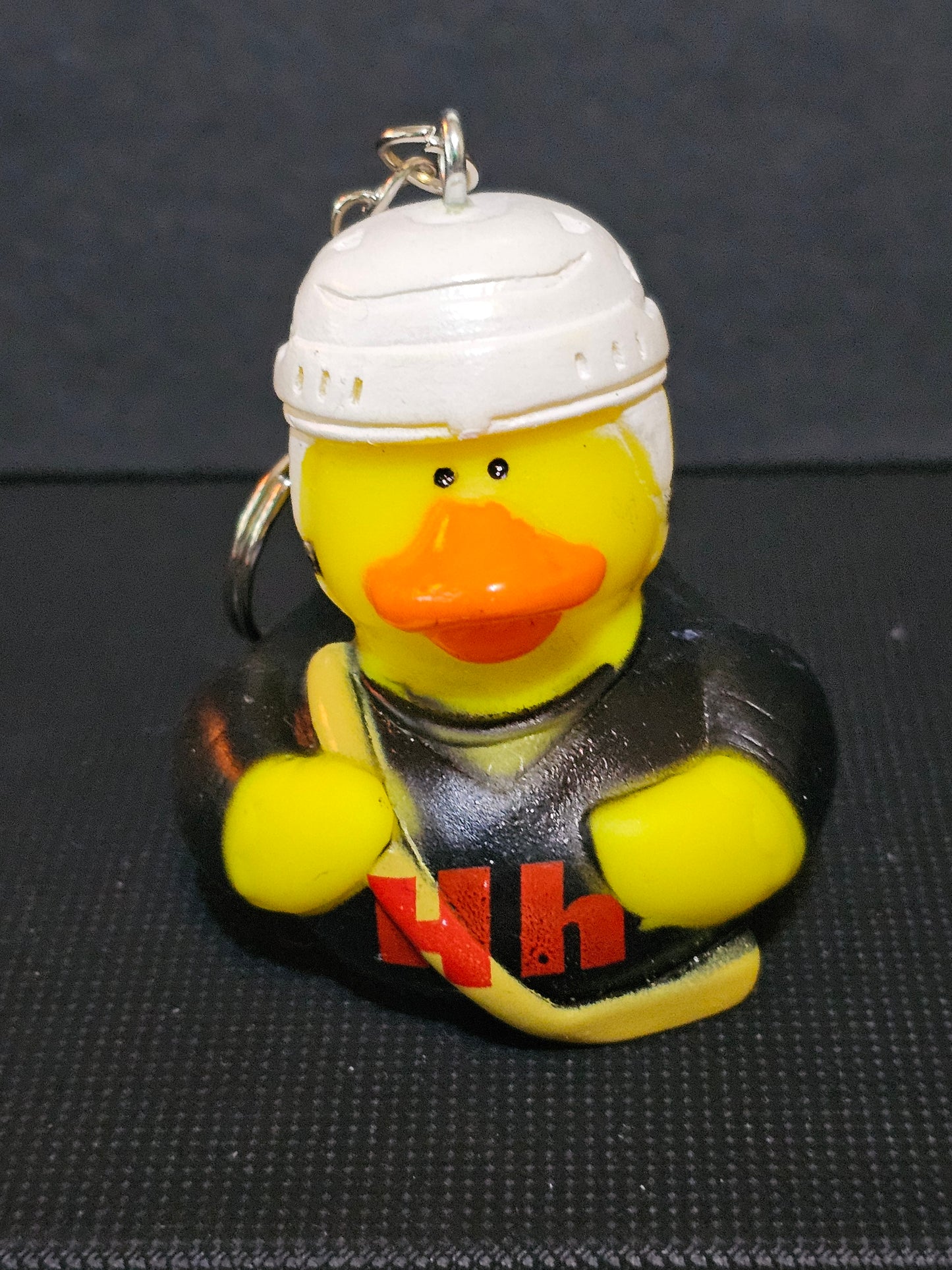 Hockey duck keychain