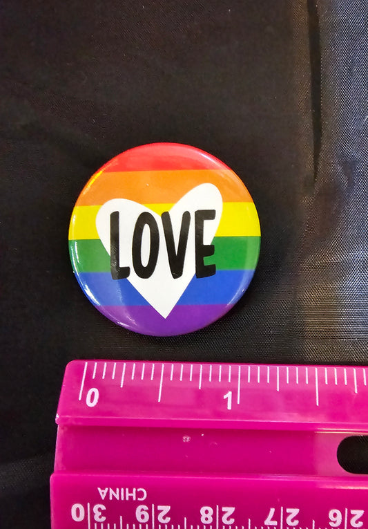Pride button - Love