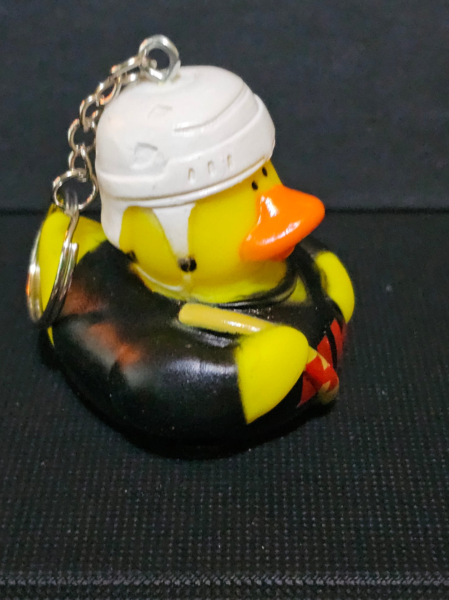 Hockey duck keychain