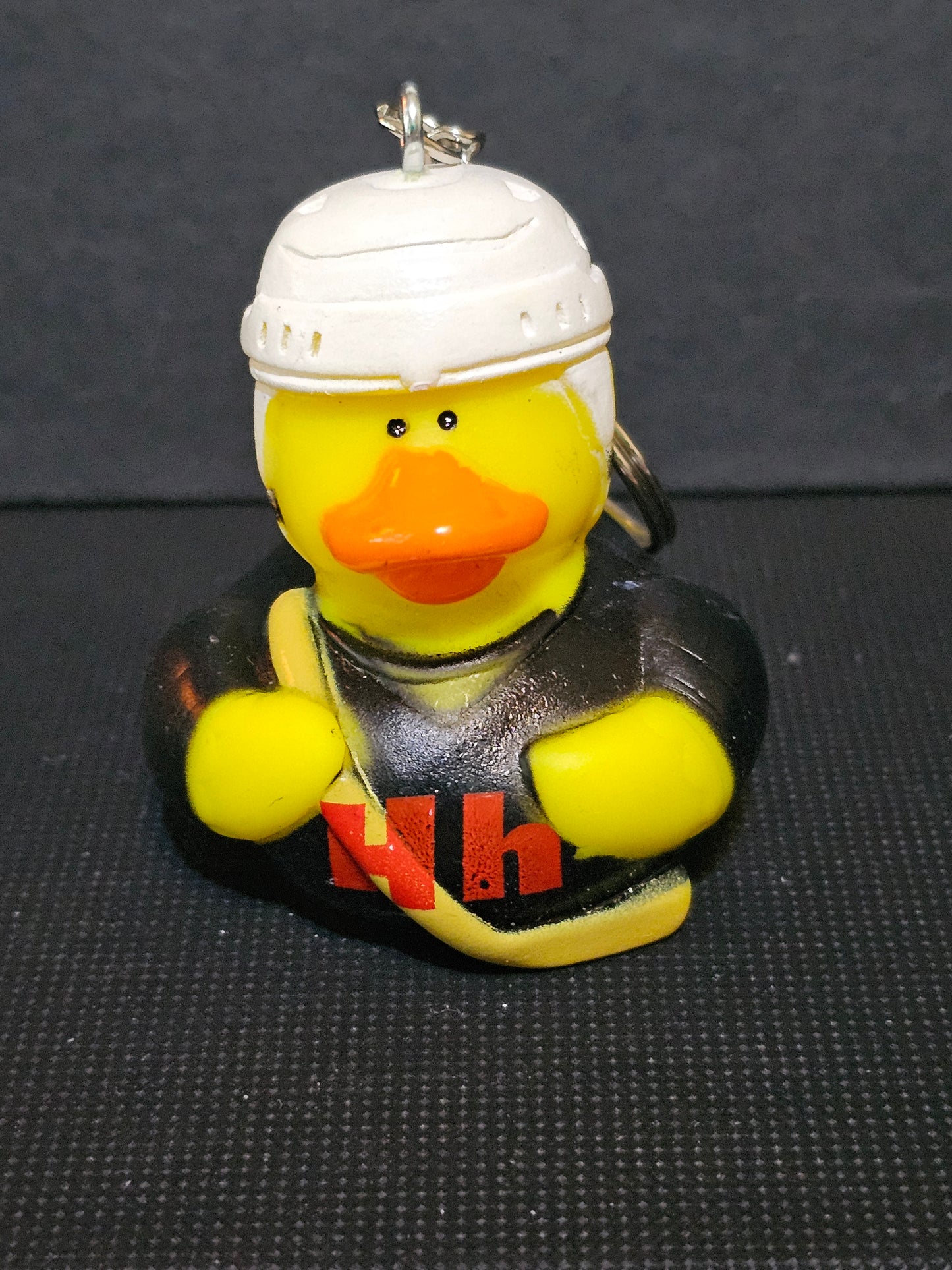 Hockey duck keychain