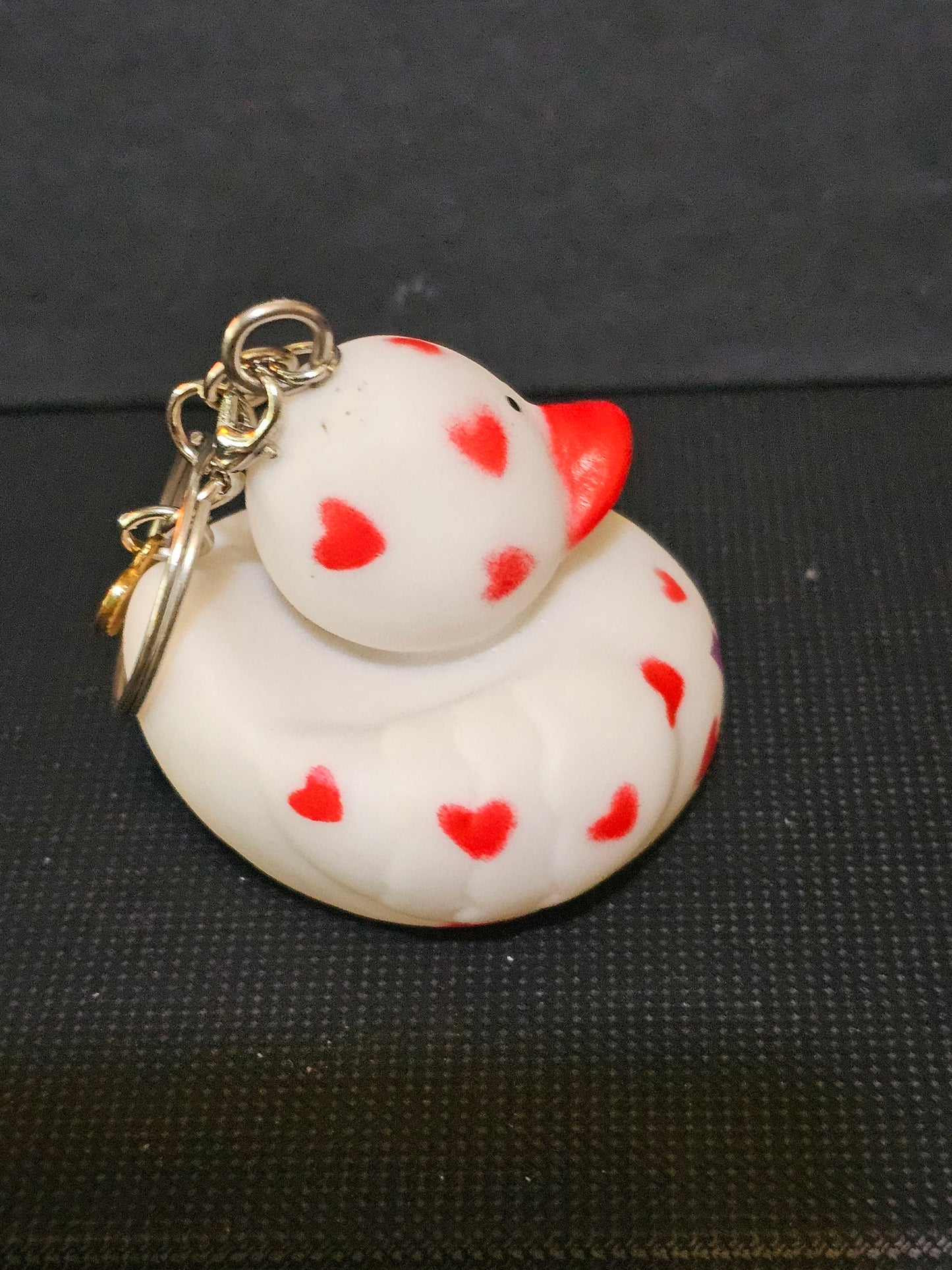 Valentine duck keychain