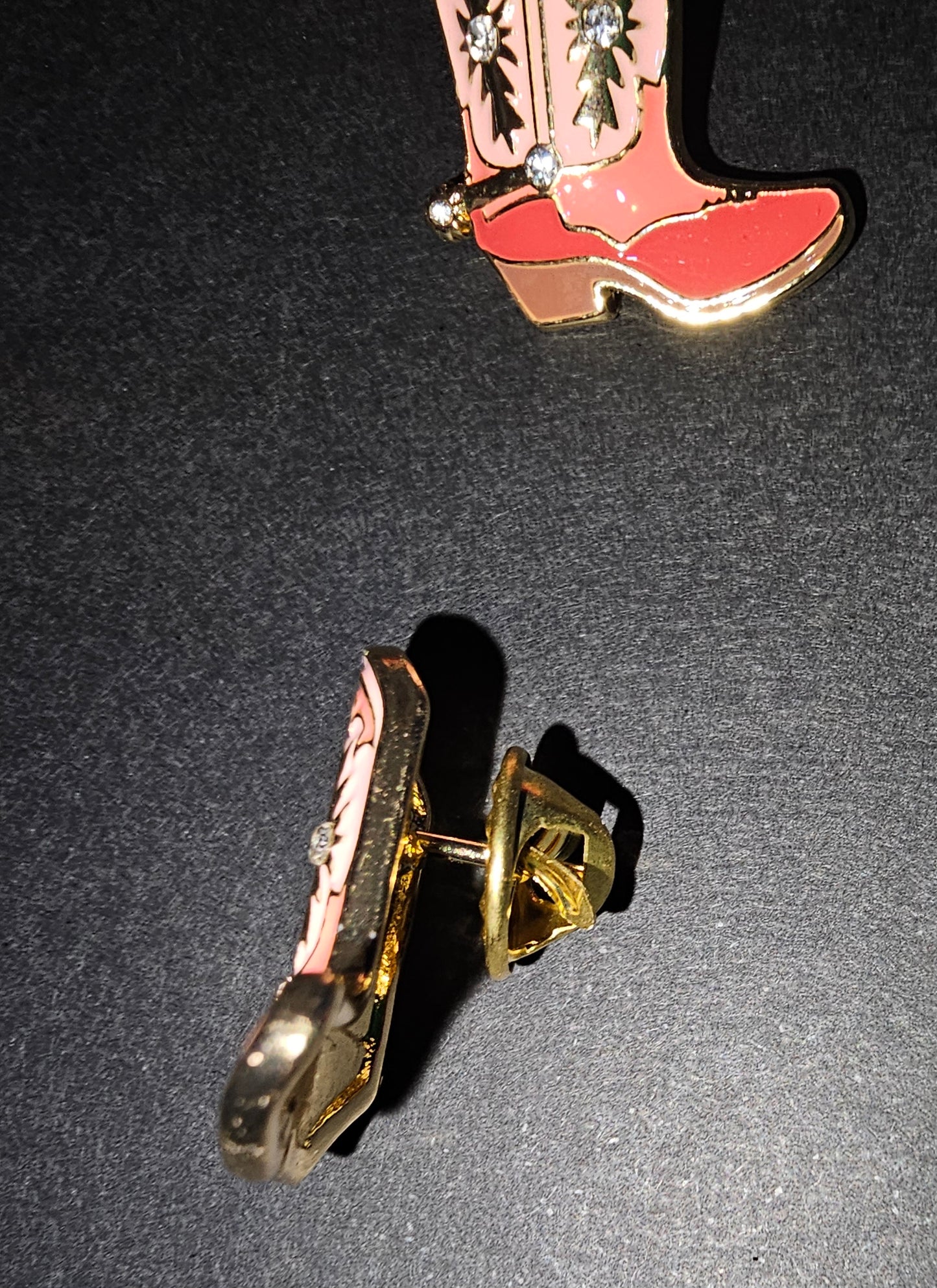 Cowboy boot pin - pink