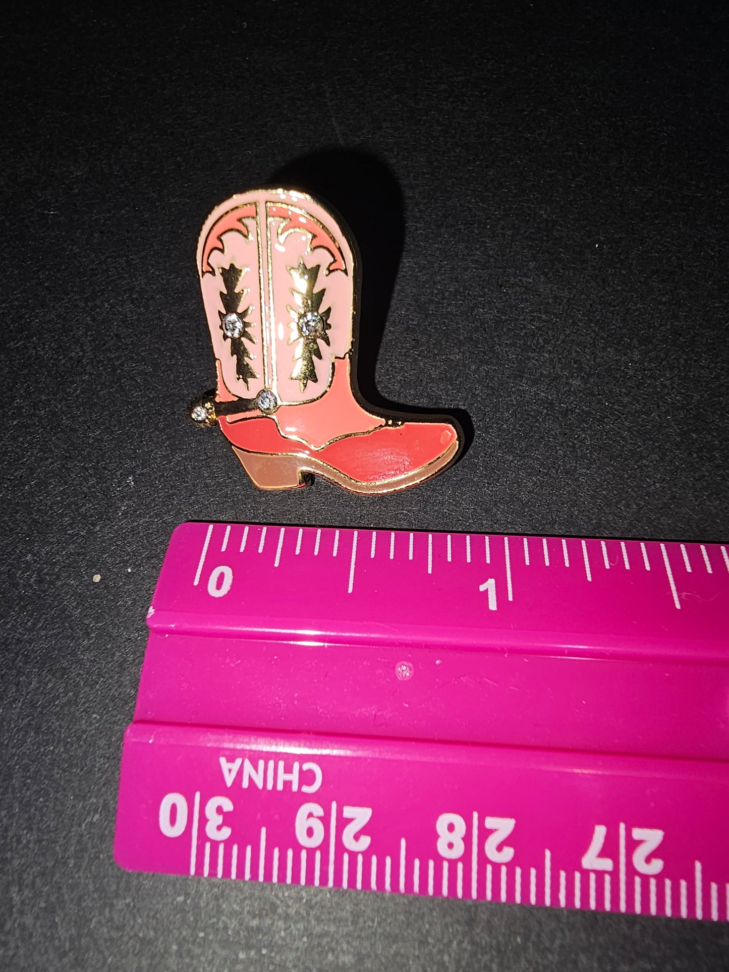 Cowboy boot pin - pink